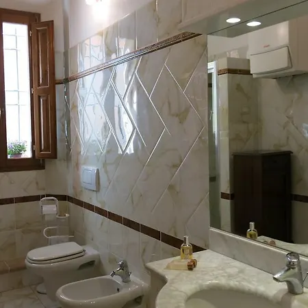 Atelier Della Castellina - Self Check In